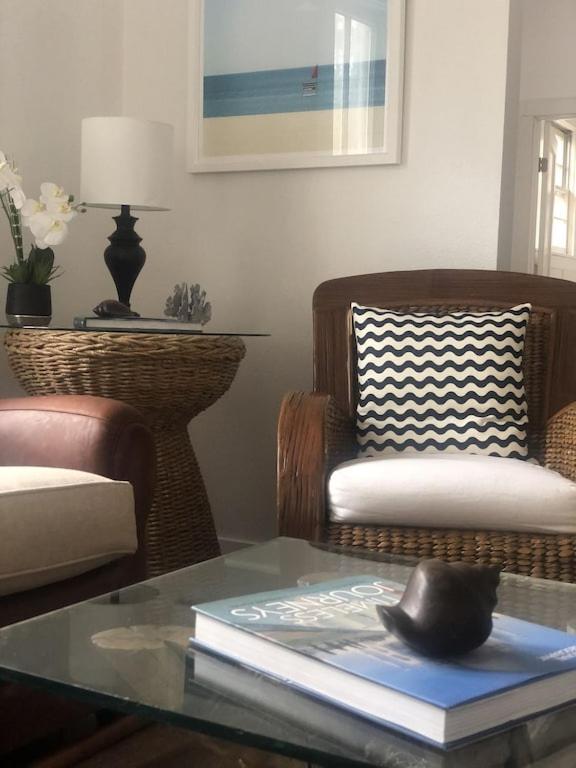 Вилла Chic Retreat In Downtown St Augustine Сент-Огастин Экстерьер фото