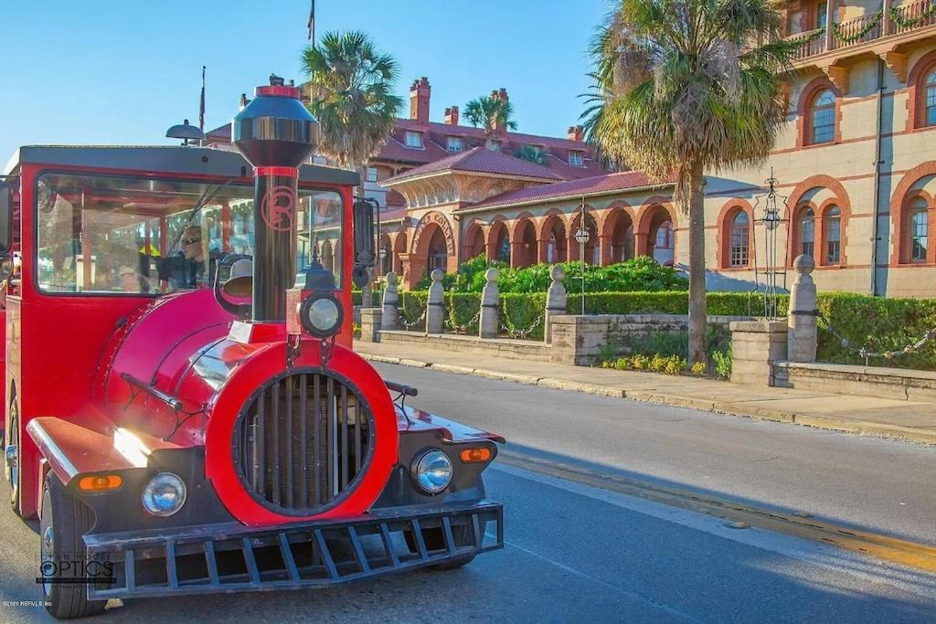Вилла Chic Retreat In Downtown St Augustine Сент-Огастин Экстерьер фото