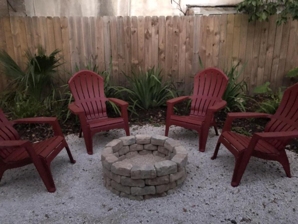 Вилла Chic Retreat In Downtown St Augustine Сент-Огастин Экстерьер фото