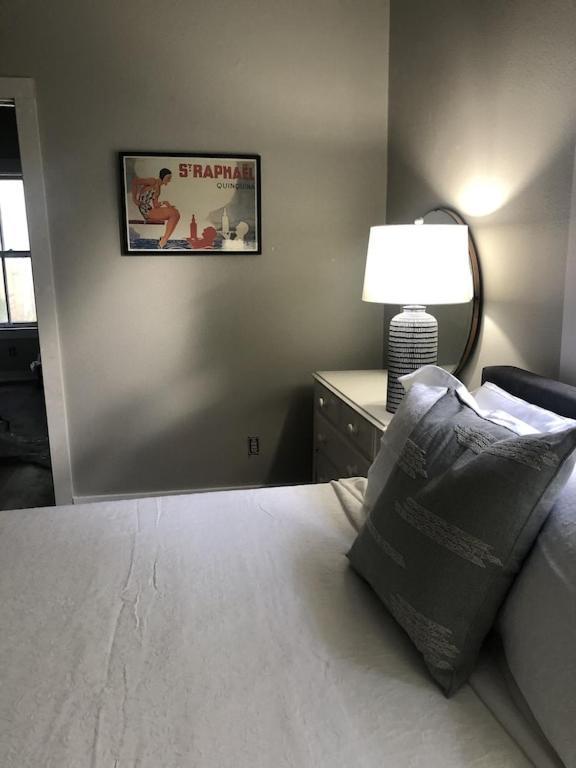Вилла Chic Retreat In Downtown St Augustine Сент-Огастин Экстерьер фото